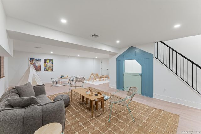 2 Wellhouse Lane, Mamaroneck, NY 10543