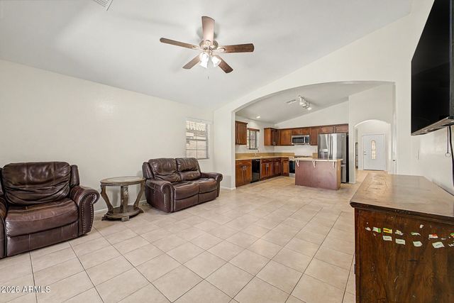3949 W KESLER Place, Chandler, AZ 85226