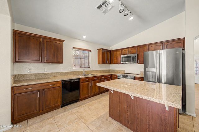 3949 W KESLER Place, Chandler, AZ 85226