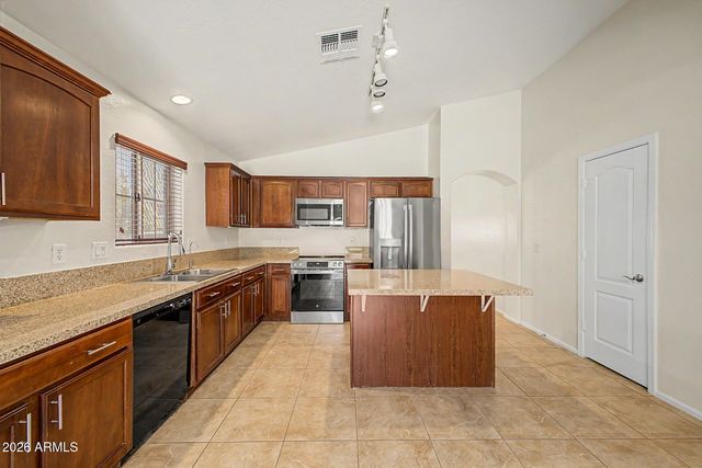 3949 W KESLER Place, Chandler, AZ 85226