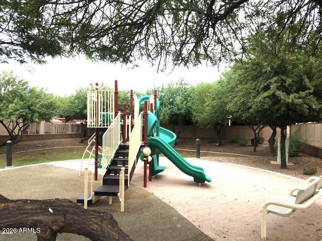 3949 W KESLER Place, Chandler, AZ 85226