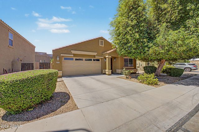 3949 W KESLER Place, Chandler, AZ 85226