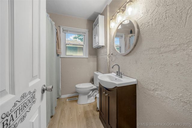 715 N Adair, Vinita, OK 74301