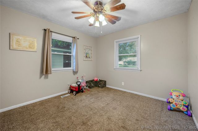 715 N Adair, Vinita, OK 74301