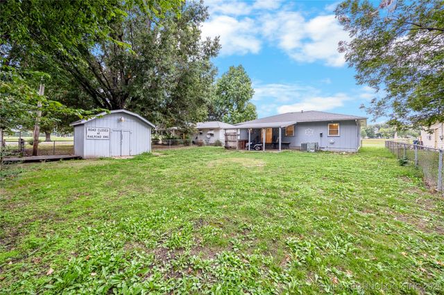 715 N Adair, Vinita, OK 74301