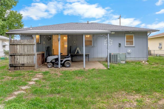 715 N Adair, Vinita, OK 74301