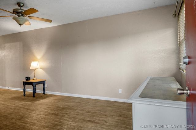 715 N Adair, Vinita, OK 74301