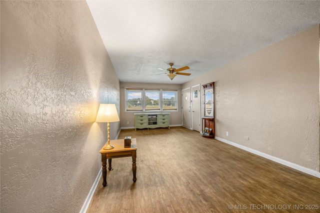 715 N Adair, Vinita, OK 74301