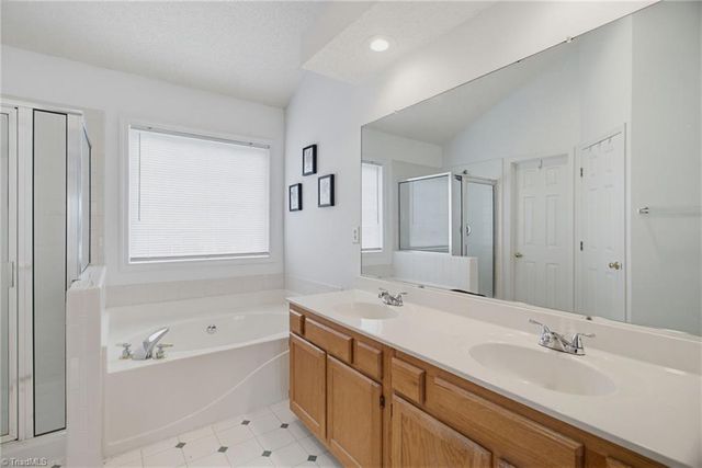 1509 Squires Lane, Kernersville, NC 27284