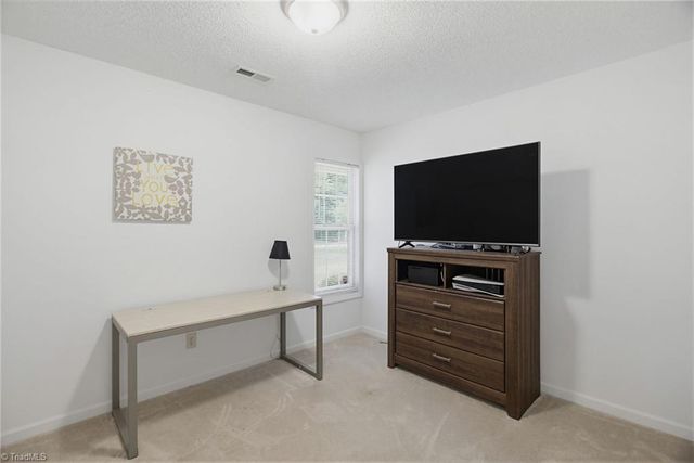 1509 Squires Lane, Kernersville, NC 27284