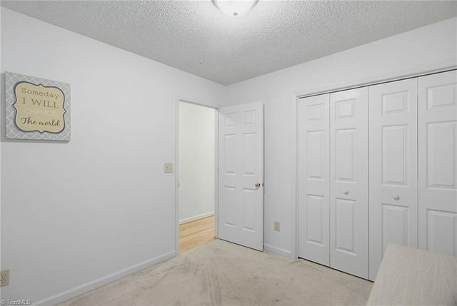 1509 Squires Lane, Kernersville, NC 27284