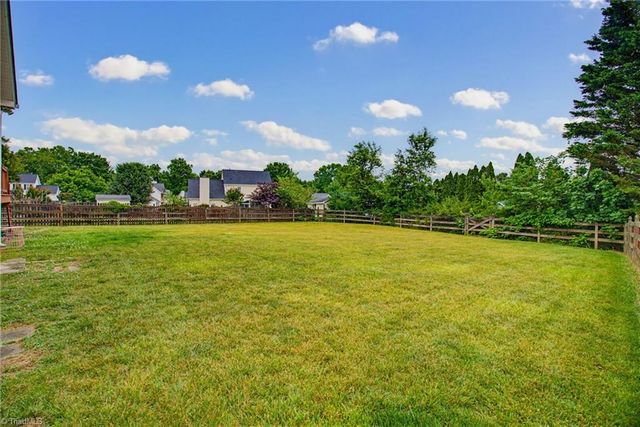 1509 Squires Lane, Kernersville, NC 27284