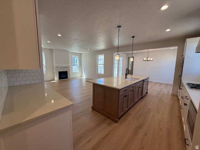 7084 W BLUEFIN RD, South Jordan, UT 84009