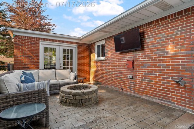 23201 Norcrest Drive, St. Clair Shores, MI 48080
