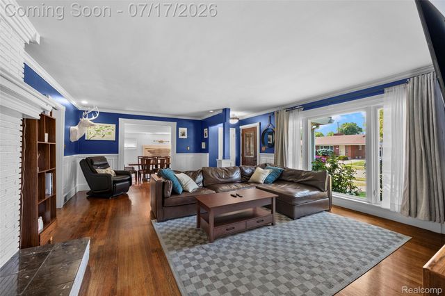 23201 Norcrest Drive, St. Clair Shores, MI 48080