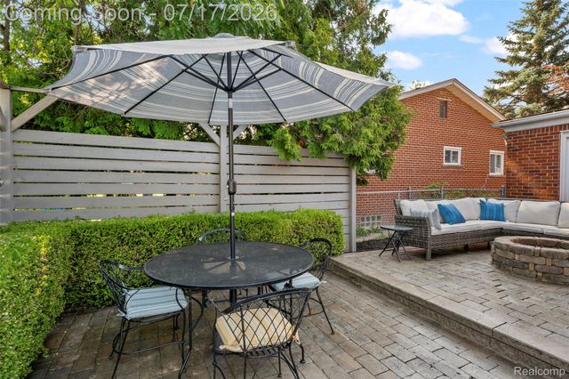 23201 Norcrest Drive, St. Clair Shores, MI 48080