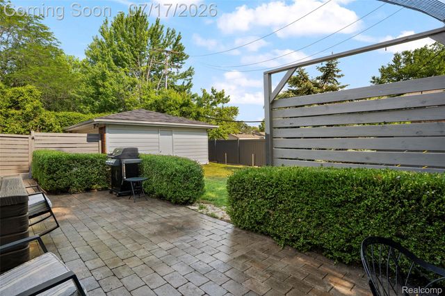 23201 Norcrest Drive, St. Clair Shores, MI 48080