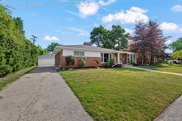23201 Norcrest Drive, St. Clair Shores, MI 48080