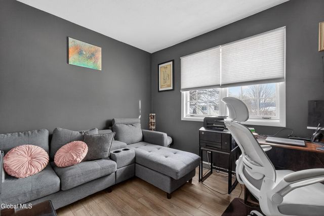 7 Cindy Way, Cohoes, NY 12047