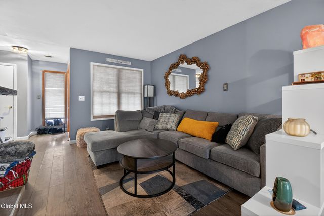 7 Cindy Way, Cohoes, NY 12047