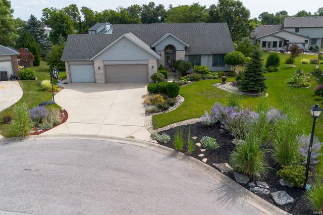 10020 Red Pine Court, Fort Wayne, IN 46804