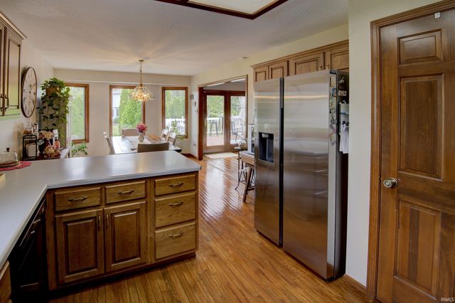 10020 Red Pine Court, Fort Wayne, IN 46804