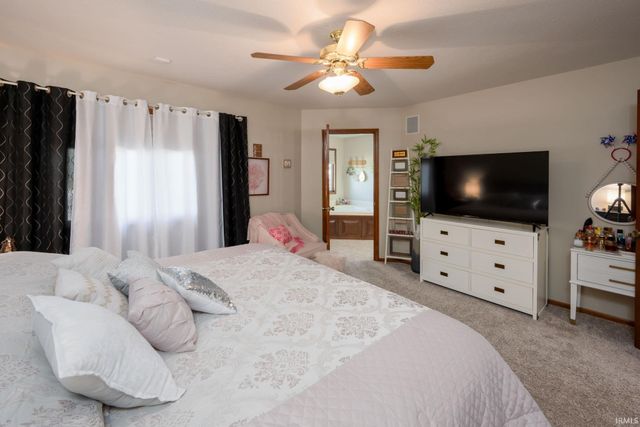 10020 Red Pine Court, Fort Wayne, IN 46804