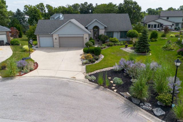 10020 Red Pine Court, Fort Wayne, IN 46804