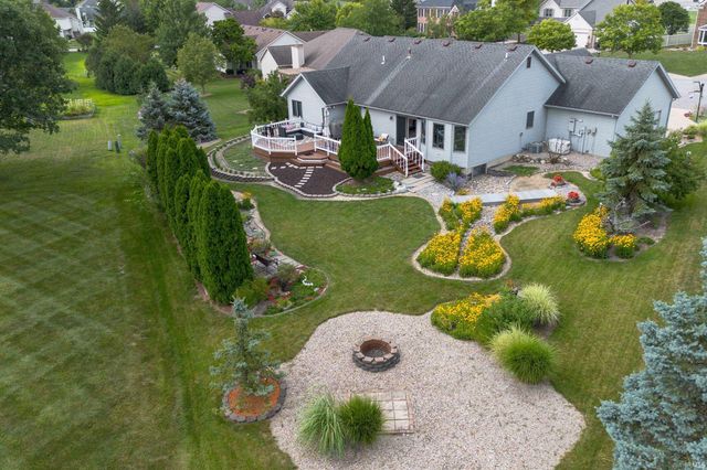 10020 Red Pine Court, Fort Wayne, IN 46804