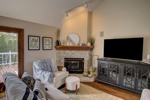 10020 Red Pine Court, Fort Wayne, IN 46804
