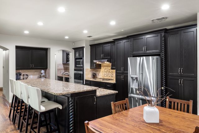 2120 Grayson Road, Mckinney, TX 75072