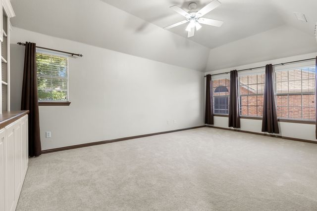 2120 Grayson Road, Mckinney, TX 75072