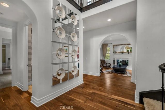 8001 Ocean Bluff, Los Angeles, CA 90045