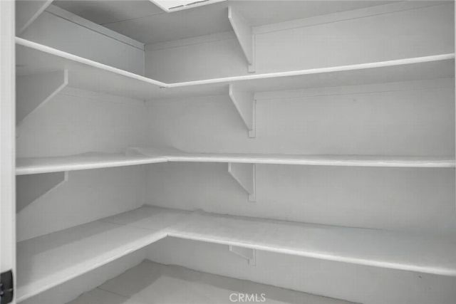 8001 Ocean Bluff, Los Angeles, CA 90045