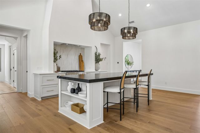 11131 Hillcrest Road, Dallas, TX 75230