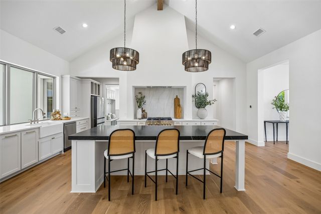 11131 Hillcrest Road, Dallas, TX 75230