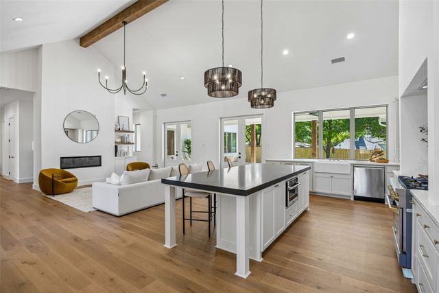 11131 Hillcrest Road, Dallas, TX 75230