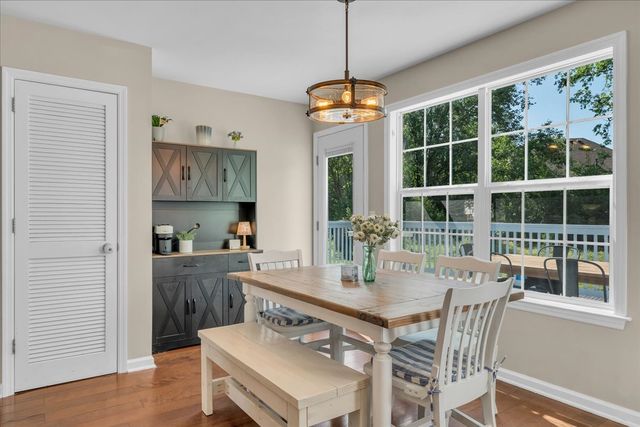2704 Cash Ct, Thompsons Station, TN 37179