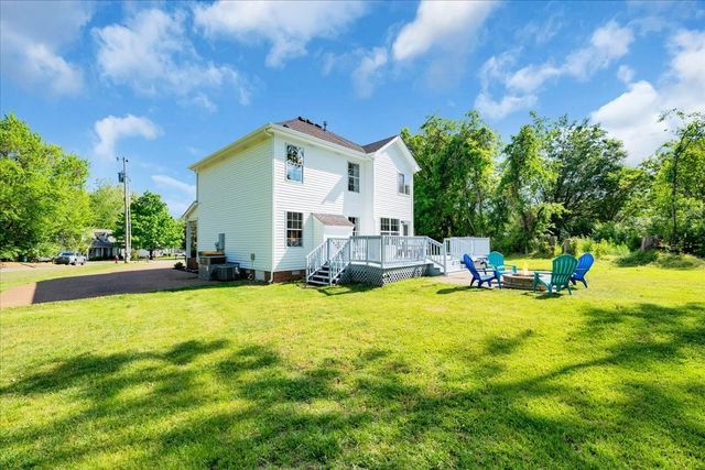 2704 Cash Ct, Thompsons Station, TN 37179