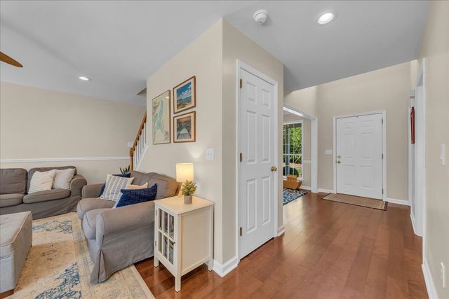 2704 Cash Ct, Thompsons Station, TN 37179