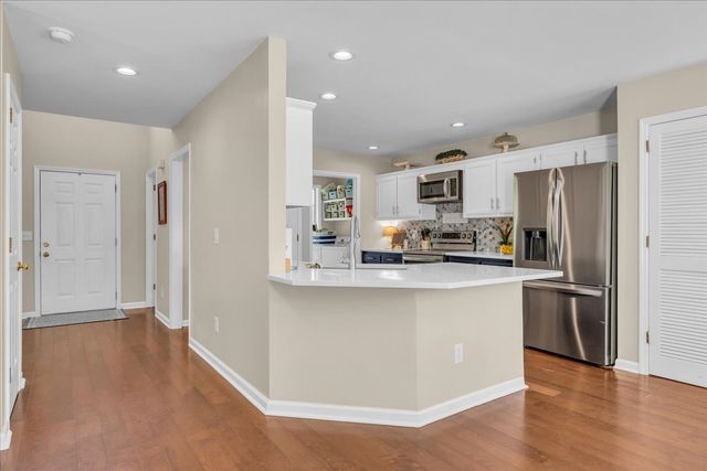 2704 Cash Ct, Thompsons Station, TN 37179