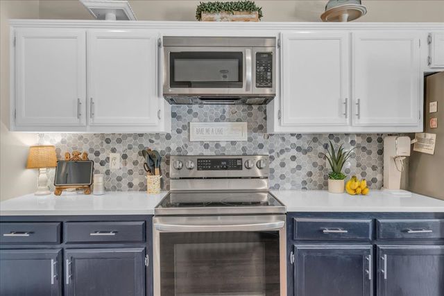 2704 Cash Ct, Thompsons Station, TN 37179