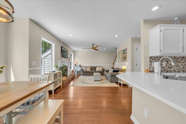 2704 Cash Ct, Thompsons Station, TN 37179