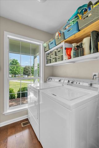 2704 Cash Ct, Thompsons Station, TN 37179
