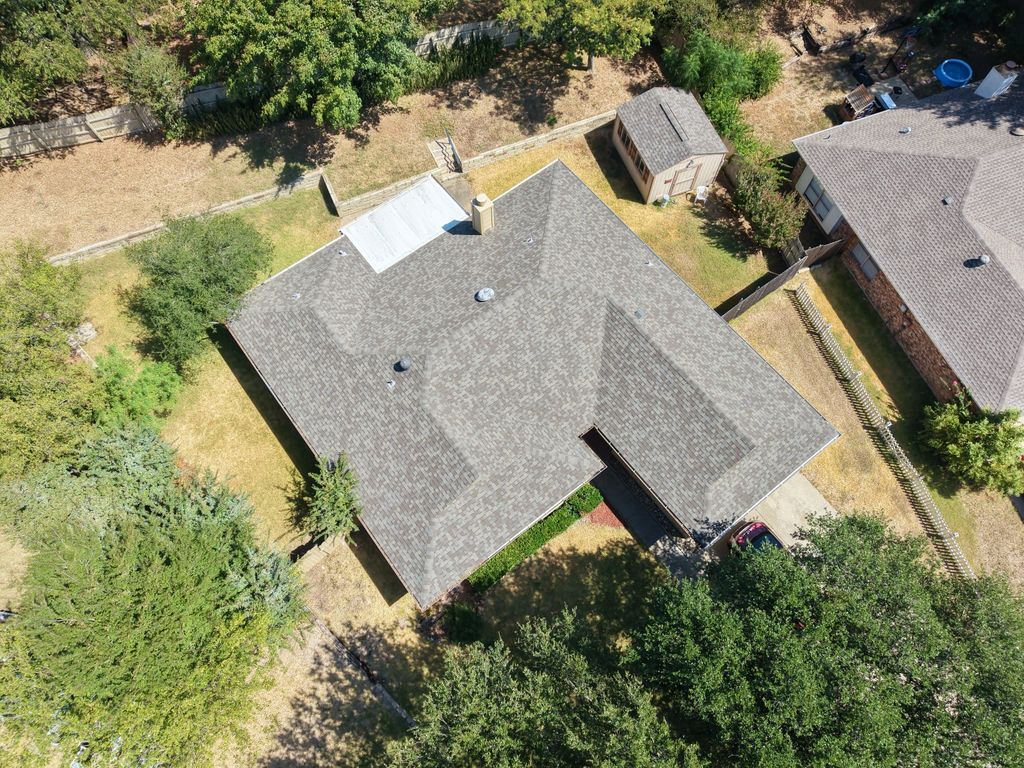 2336 Carlisle Court, Grand Prairie, TX 75052 — photo 3