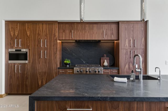 36320 N 62ND Street, Cave Creek, AZ 85331