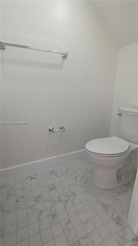 213 E Forest Oak Cir 213, Davie, FL 33325