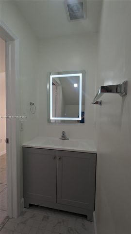 213 E Forest Oak Cir 213, Davie, FL 33325