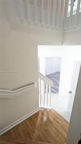 213 E Forest Oak Cir 213, Davie, FL 33325