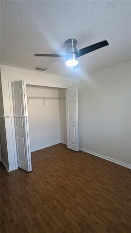 213 E Forest Oak Cir 213, Davie, FL 33325